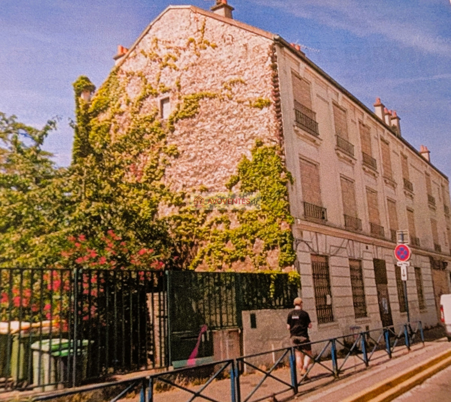 LOGEMENT + LOCAL + totalité bâtiment à usage de LOCAL à PANTIN — vente aux enchères judiciaires