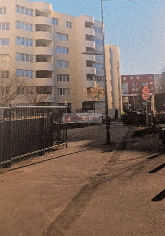 APPARTEMENT + PARKING à SEVRAN — vente aux enchères judiciaires
